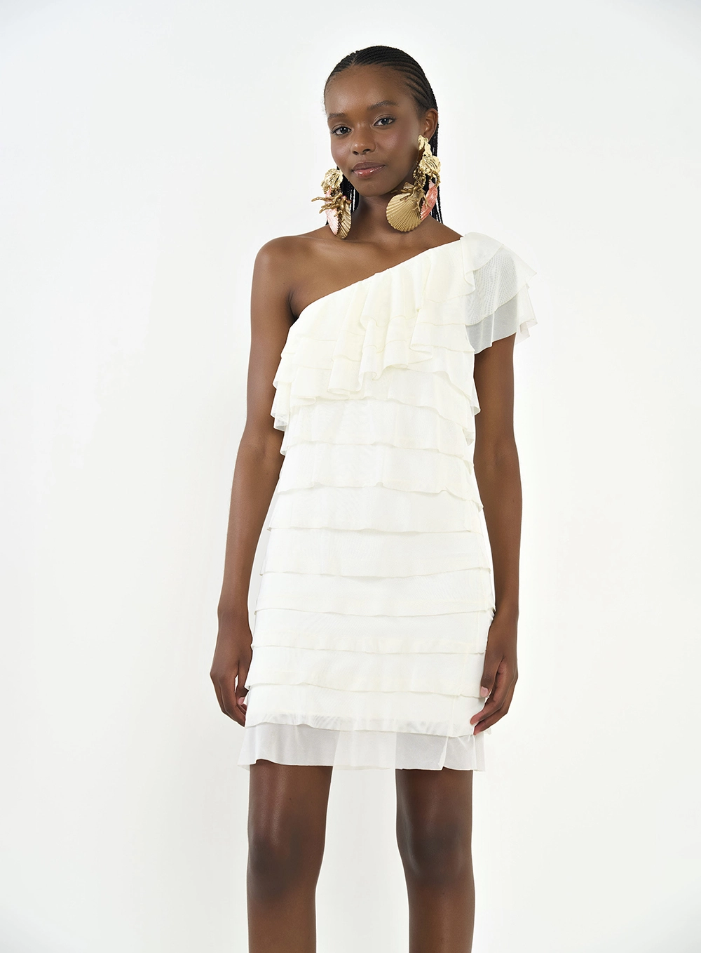 Vestido Em Tule Uma Manga Em Camadas Off Shell