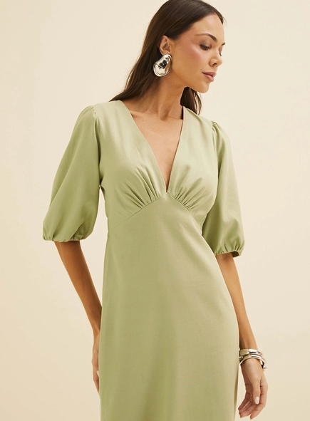 Vestido Midi Em Linho Com Mangas Amplas