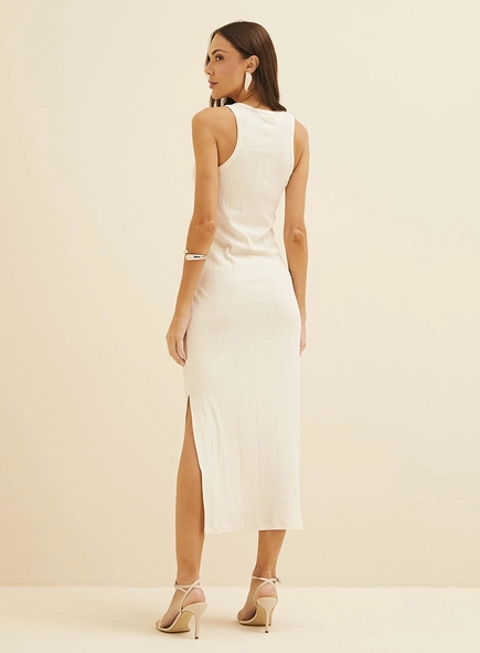 Vestido Midi Com Fenda Lateral