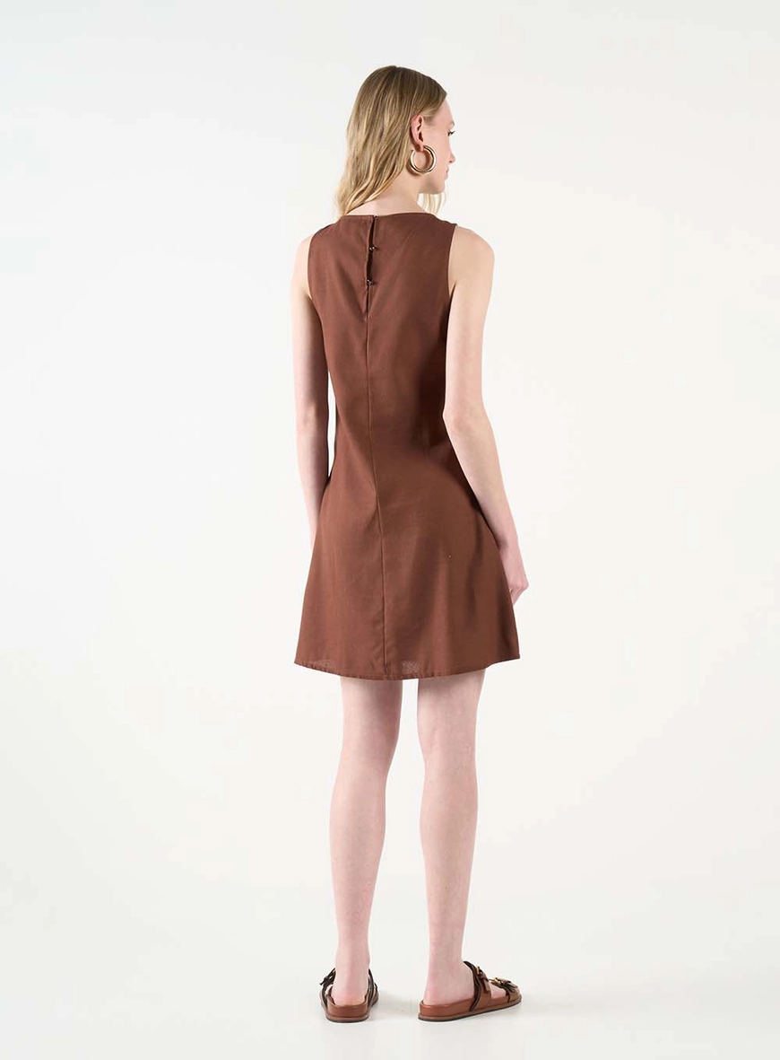 Vestido Curto Evasê Comfort Marrom 4
