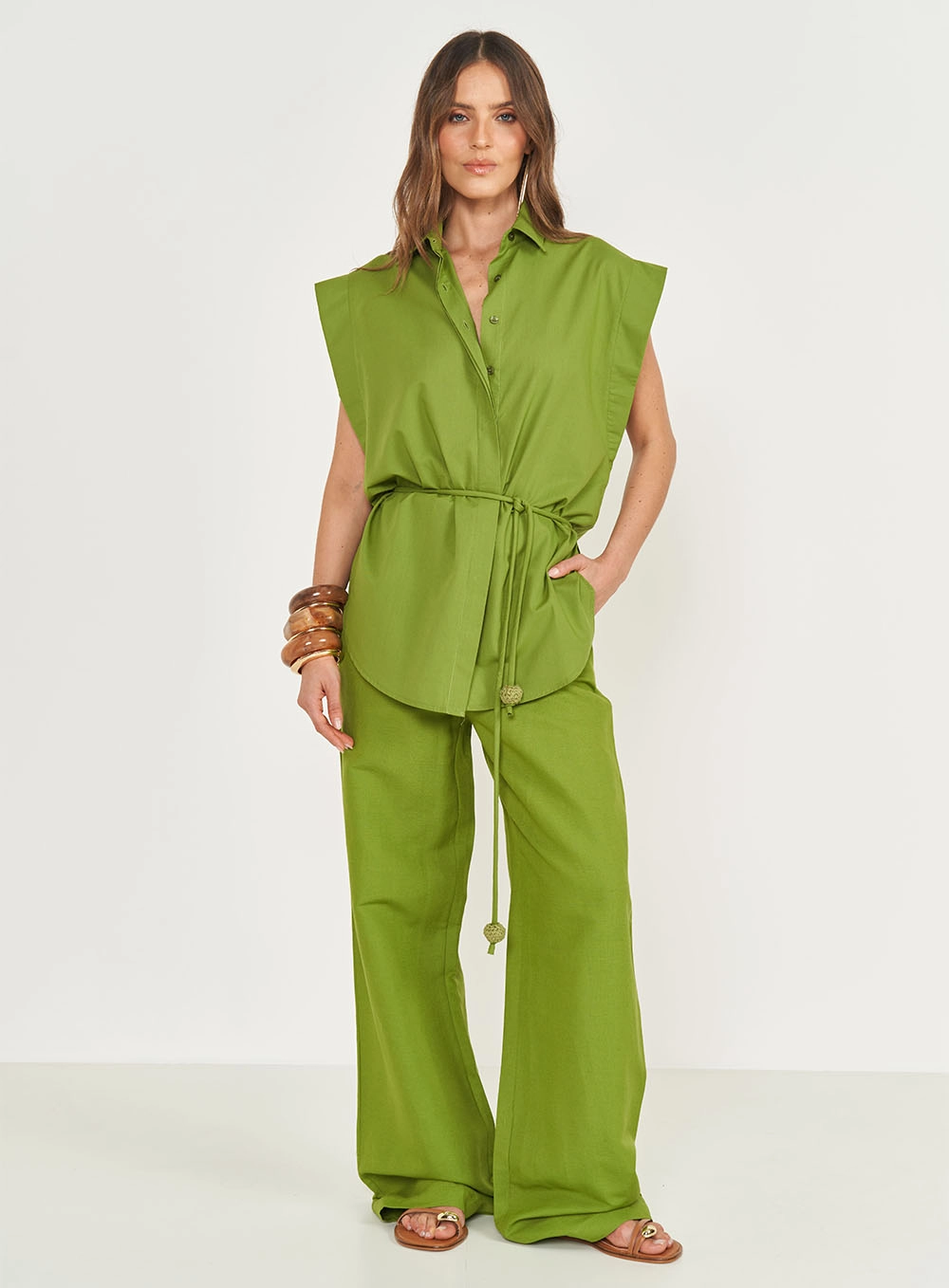 Camisa Loose Com Cinto Verde