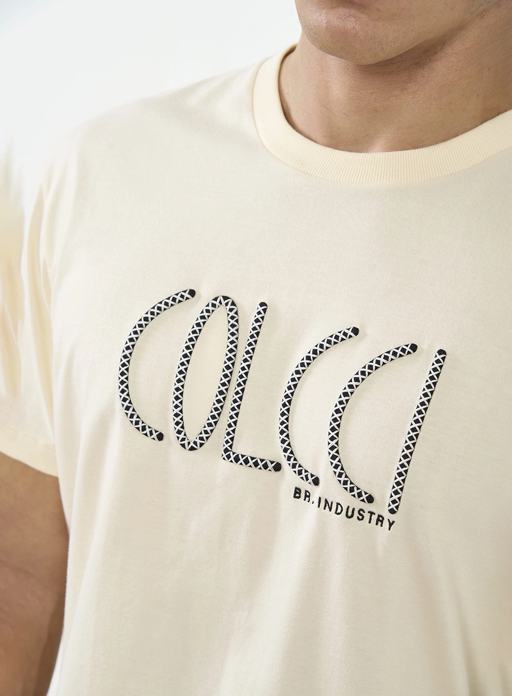 Camiseta Manga Curta Com Logo Frontal Bege