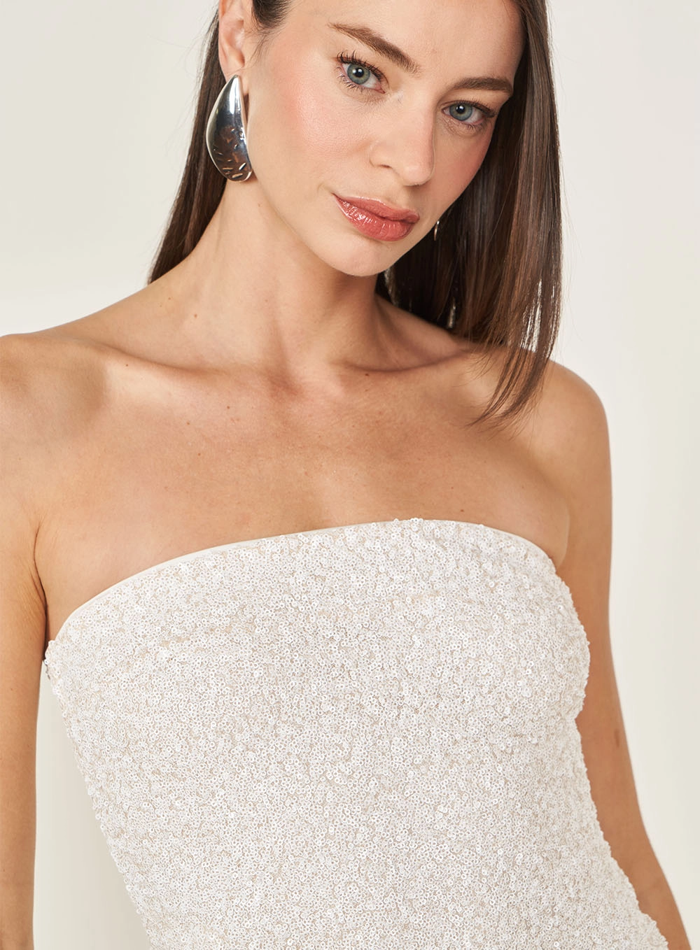 Blusa Alongada Em Paetê Sem Alças Off