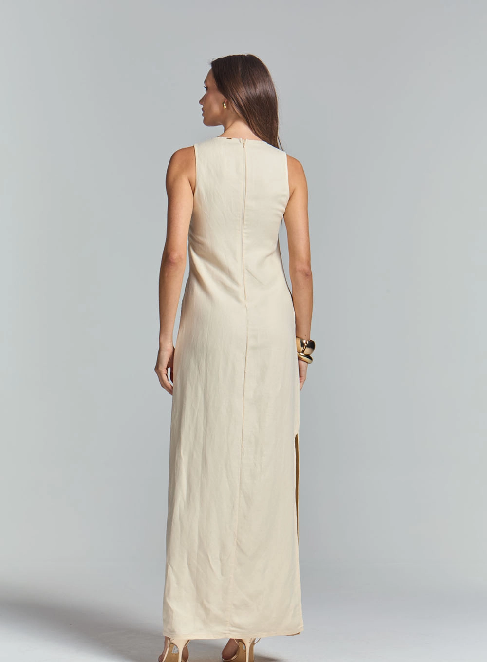 Vestido Longo Comfort Com Decote V Bege 4