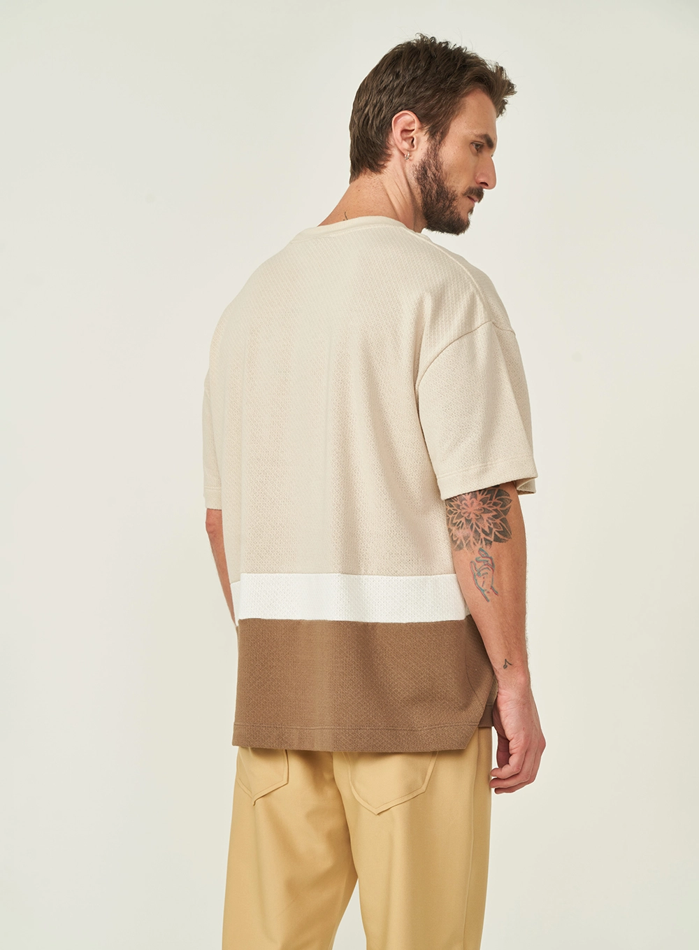 Camiseta Masculina Manga Curta Bege