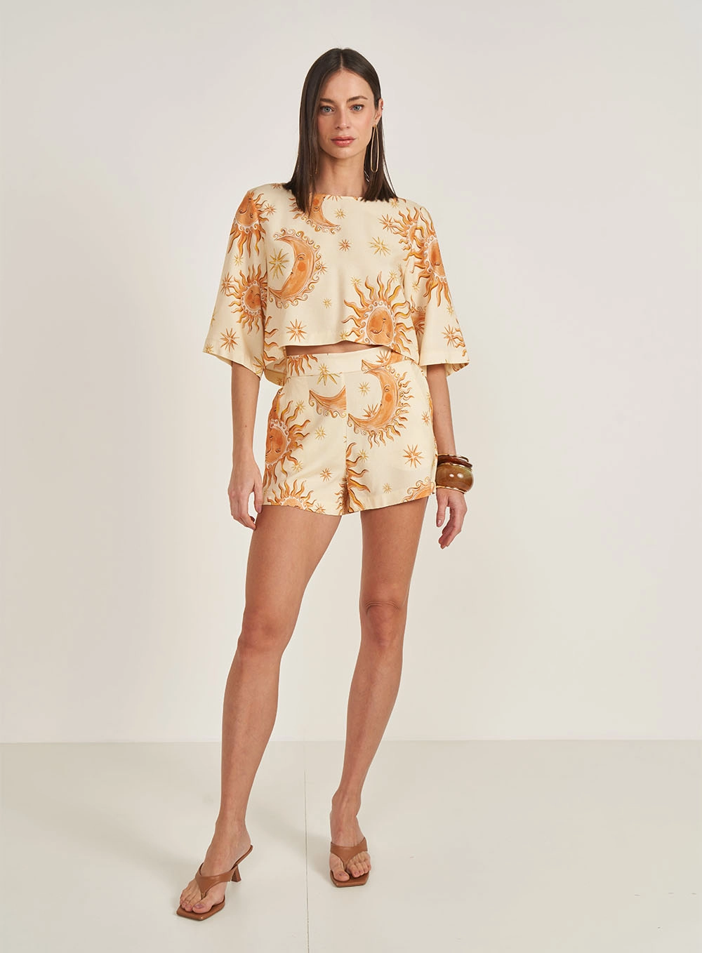 Blusa Estampada Com Abertura Costas Estampados
