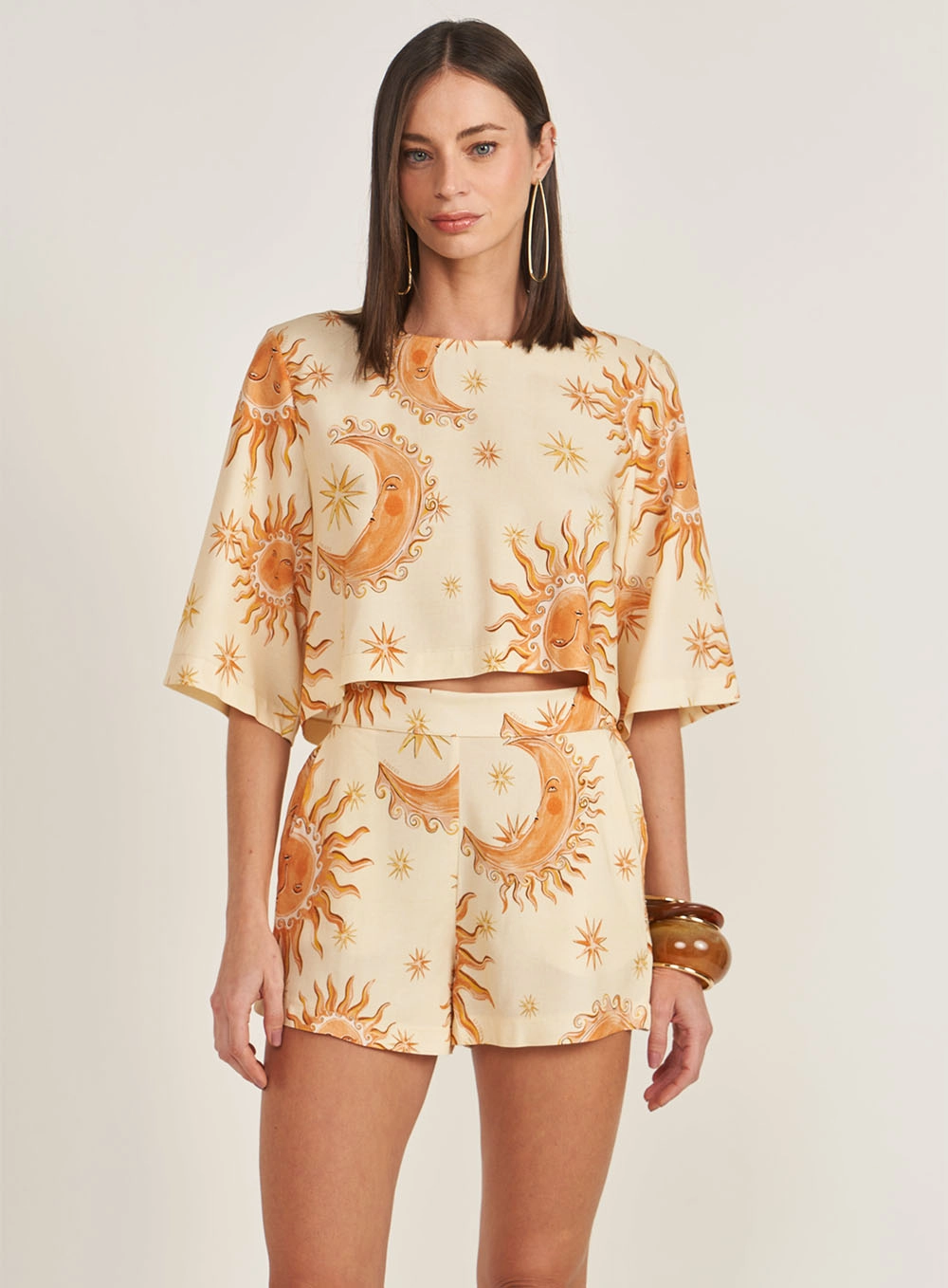 Blusa Estampada Com Abertura Costas Estampados