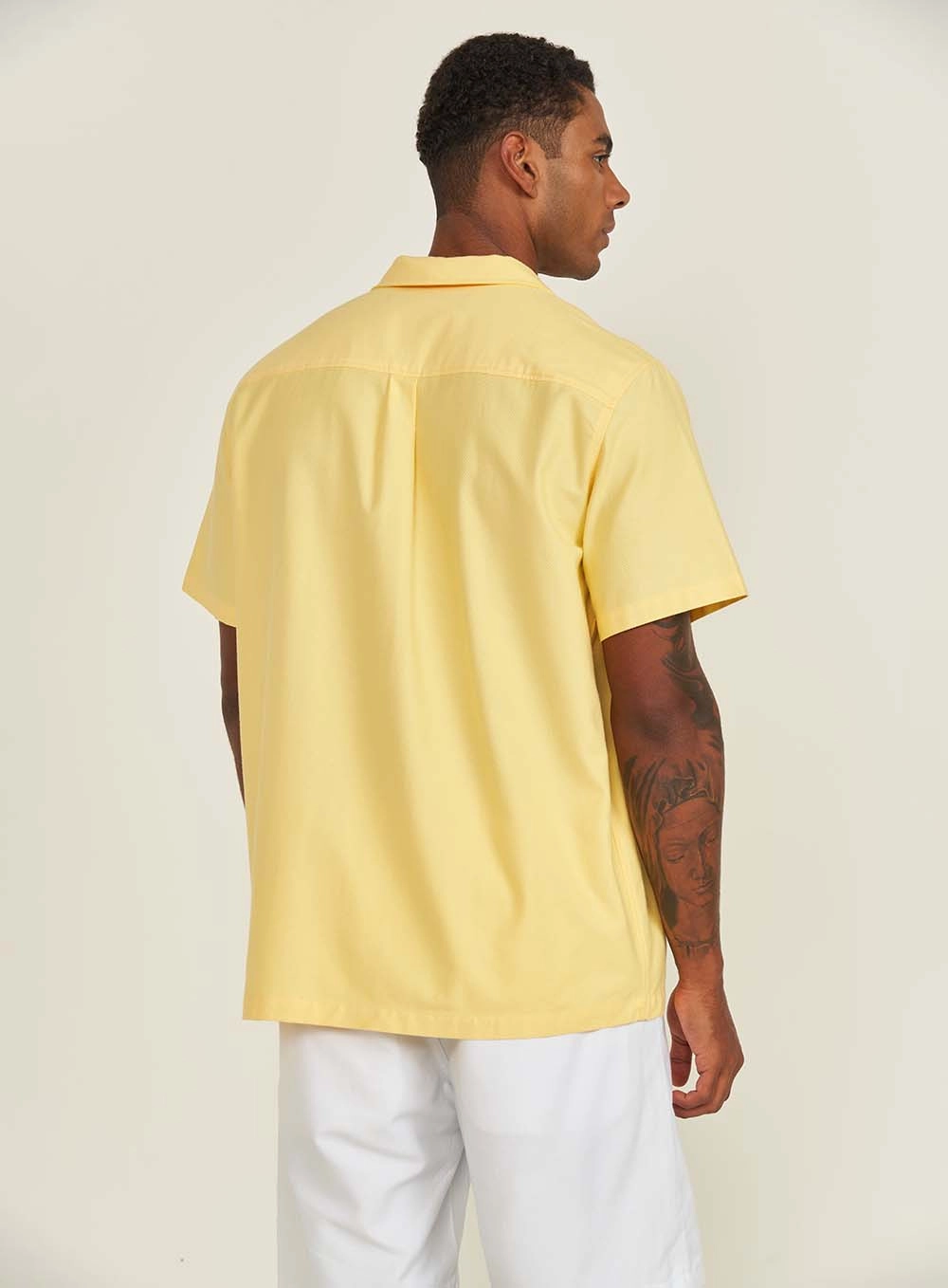 Camisa Masculina Box Manga Curta Amarelo
