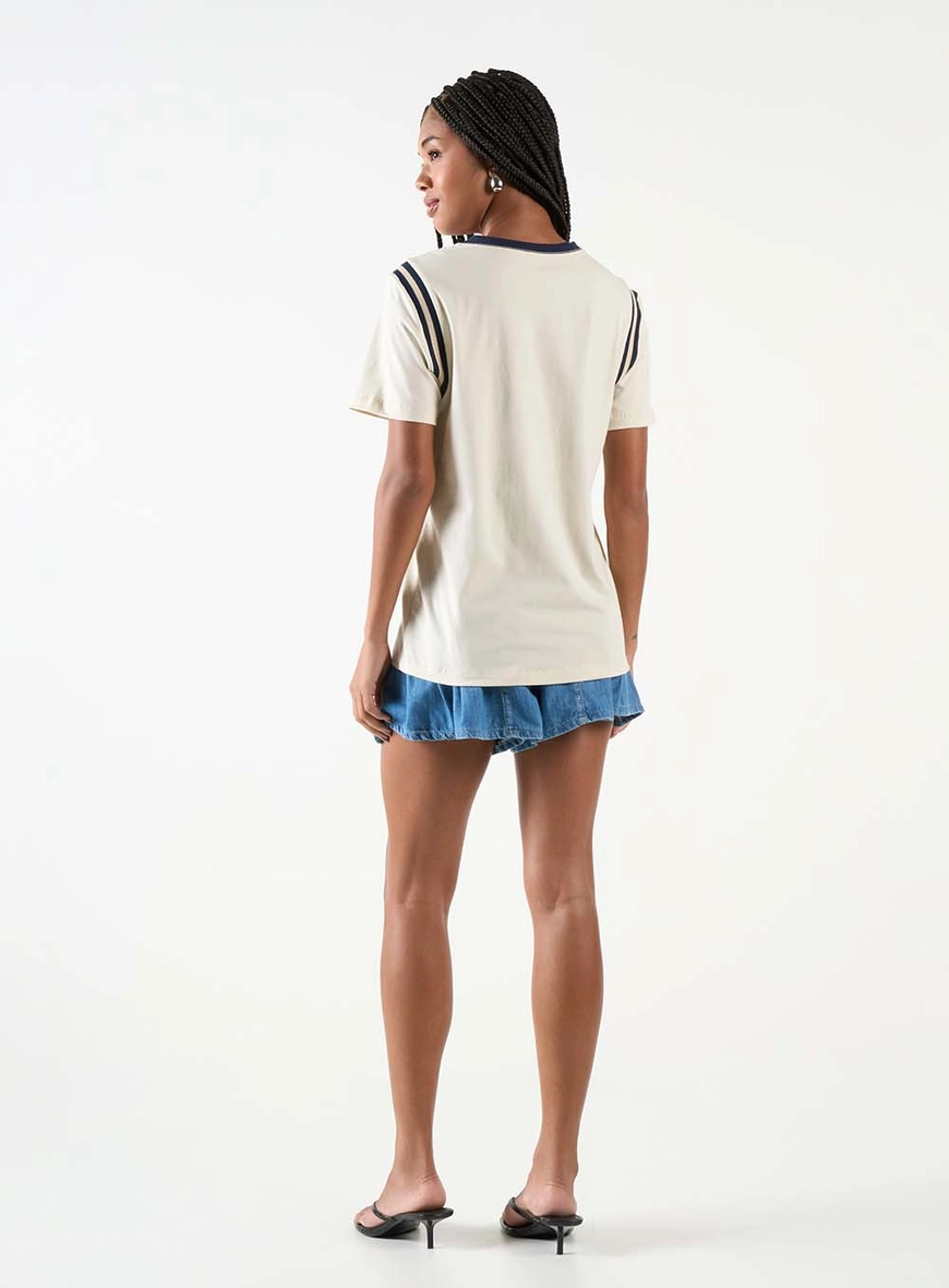 Camiseta Regular Com Estampa Bege 4