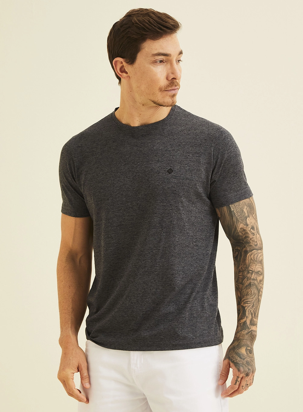 Camiseta Pack 2 Peças Preto / Branco 4