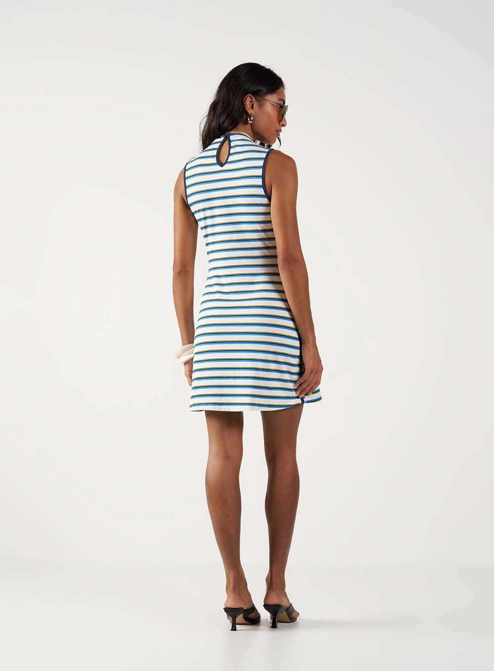 Vestido Curto Comfort Listrado Estampados 4