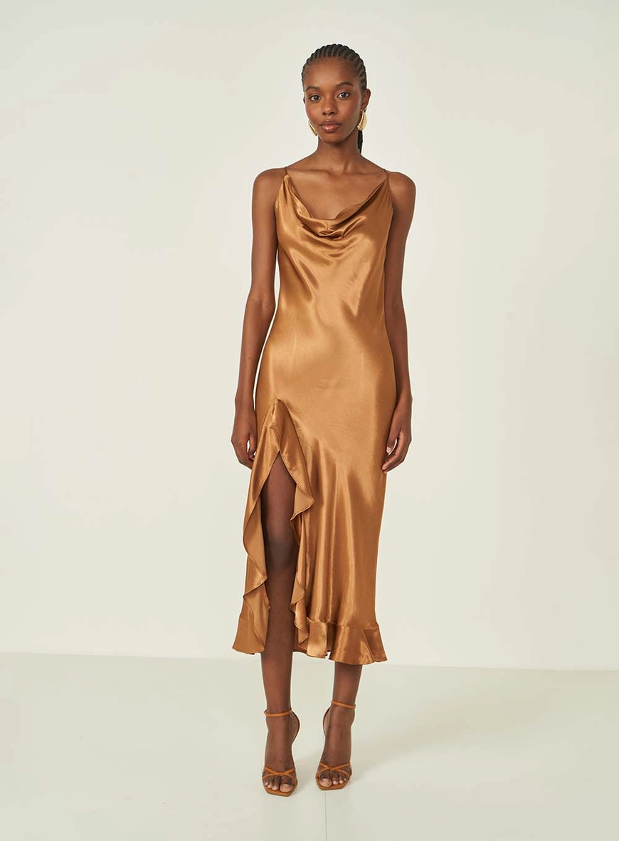 Vestido Comfort Acetinado Com Fenda Frontal