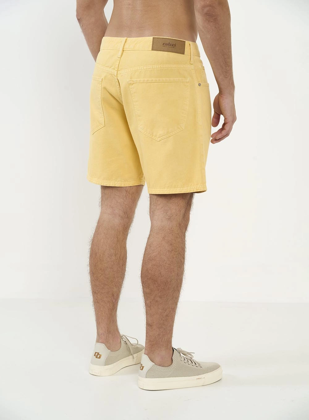Bermuda Em Sarja Bona Amarelo