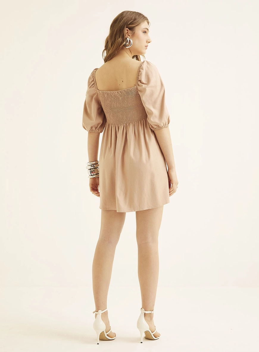 Vestido Curto Comfort Com Mangas Bufantes Bege 4