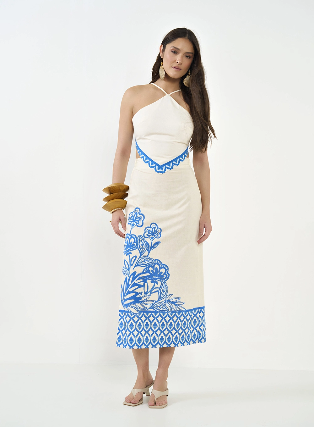 Blusa Estampada Justa Com Amarração Costas Estampados