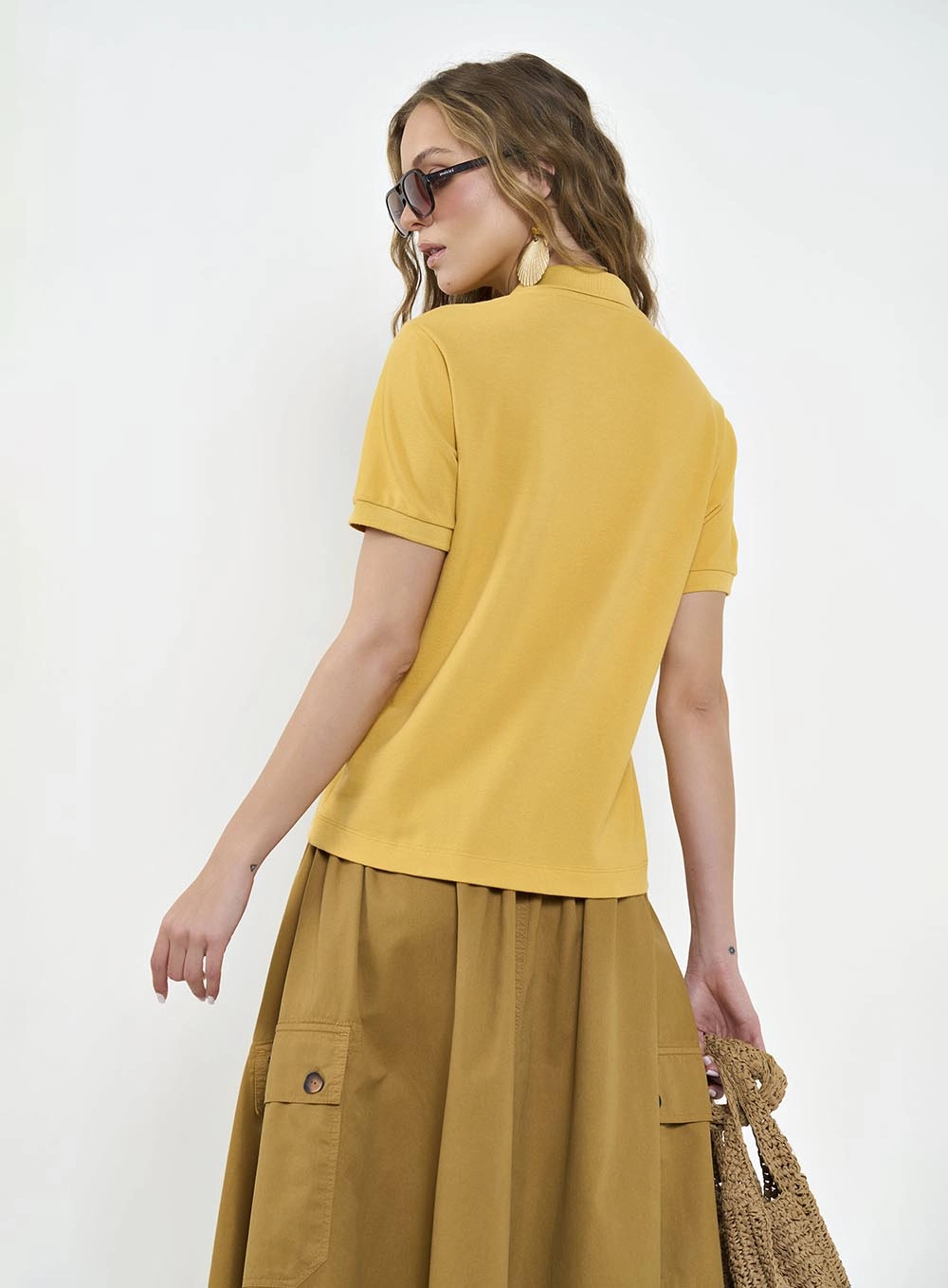 Polo Comfort Alongada Amarelo
