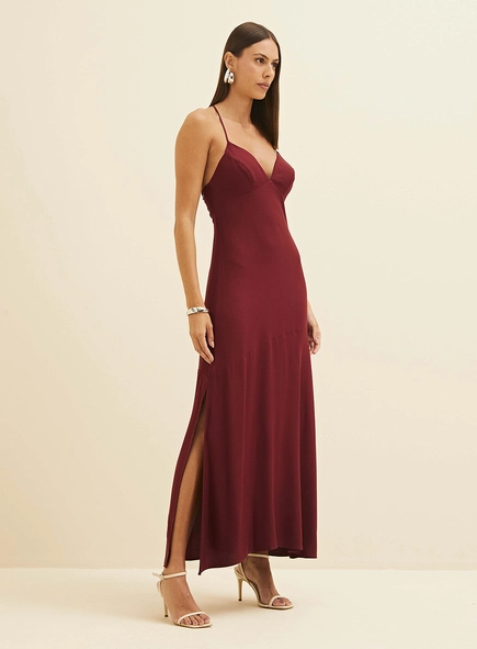 Vestido Longo Amplo Assimétrico Com Fenda E Costa