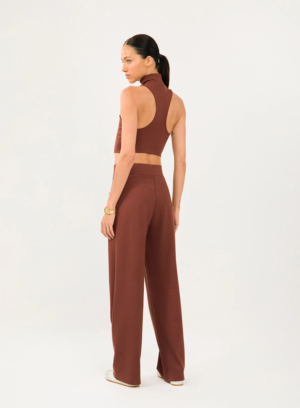 Calça Comfort Com Detalhe Em Zíper Marrom Marissa