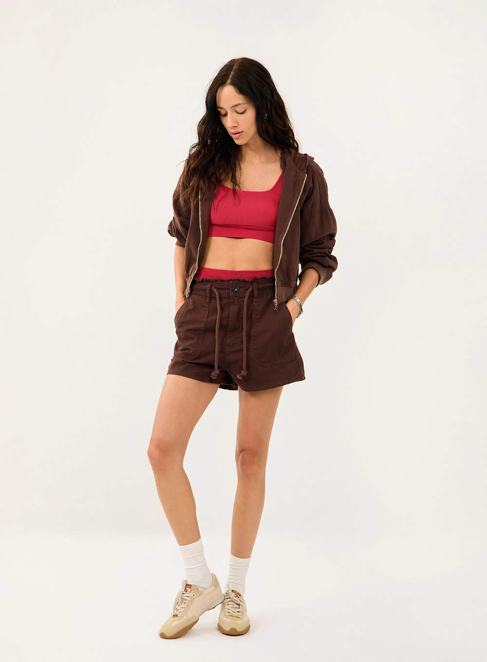 Short Sarja Dunnah Marrom