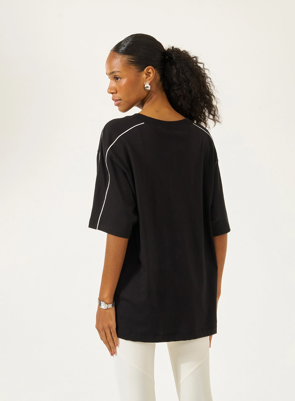 Camiseta Loose Com Estampa Preto