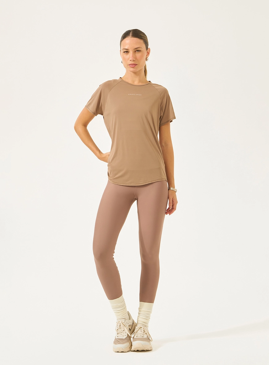 Camiseta Comfort Com Logo Minimalista