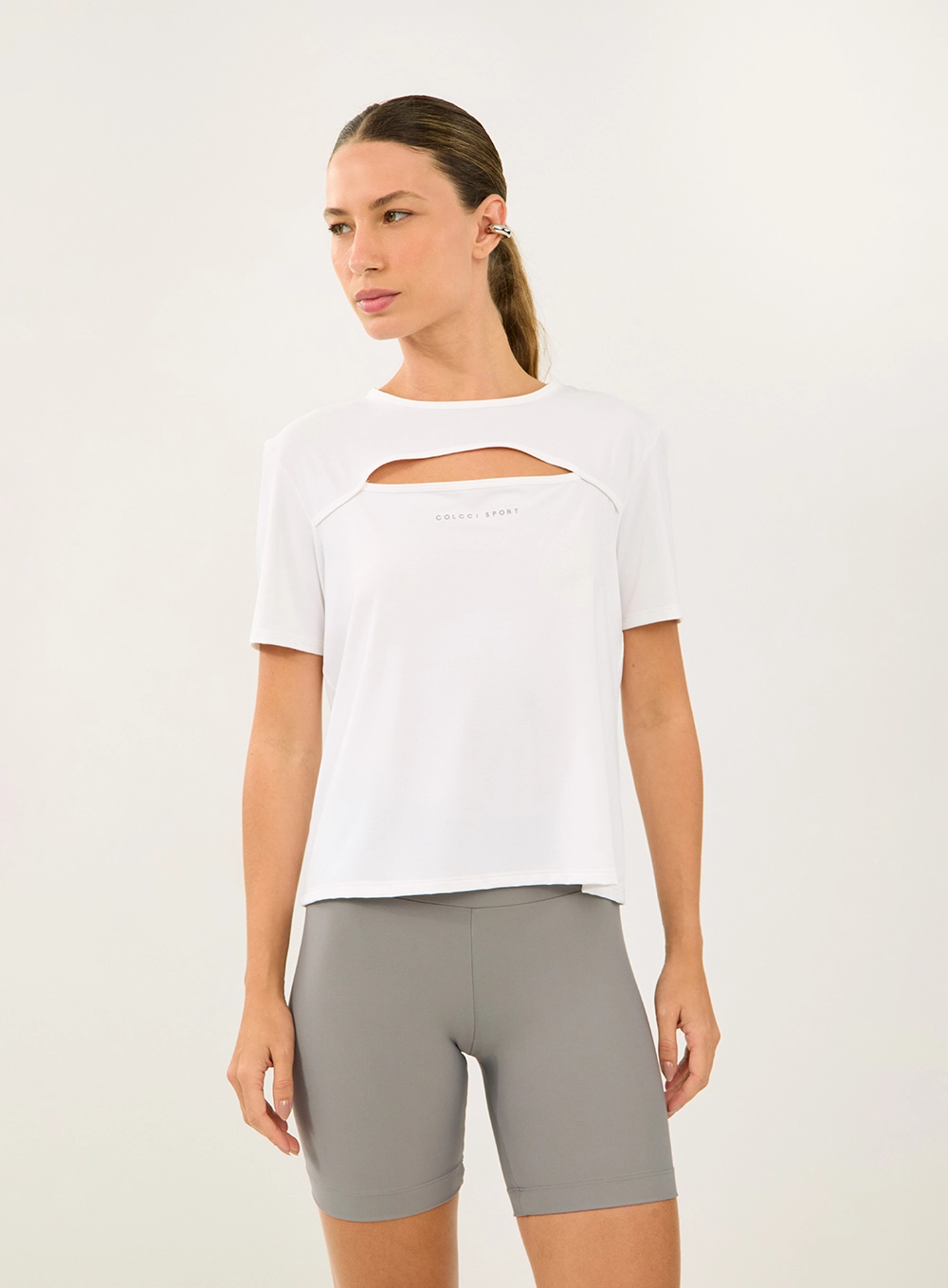 Camiseta Comfort Cut Out Off