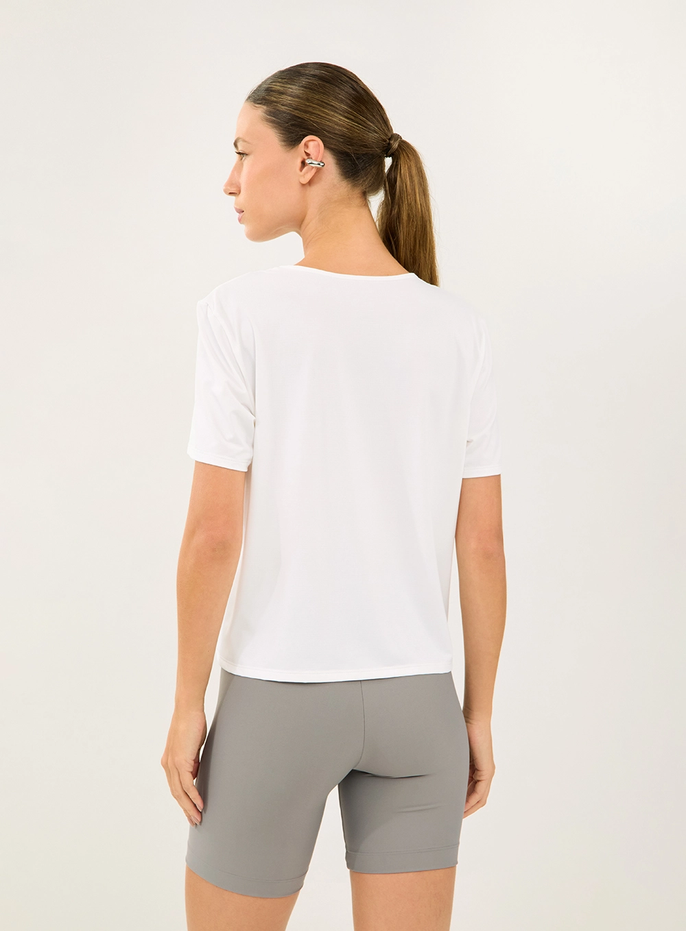 Camiseta Comfort Cut Out Off