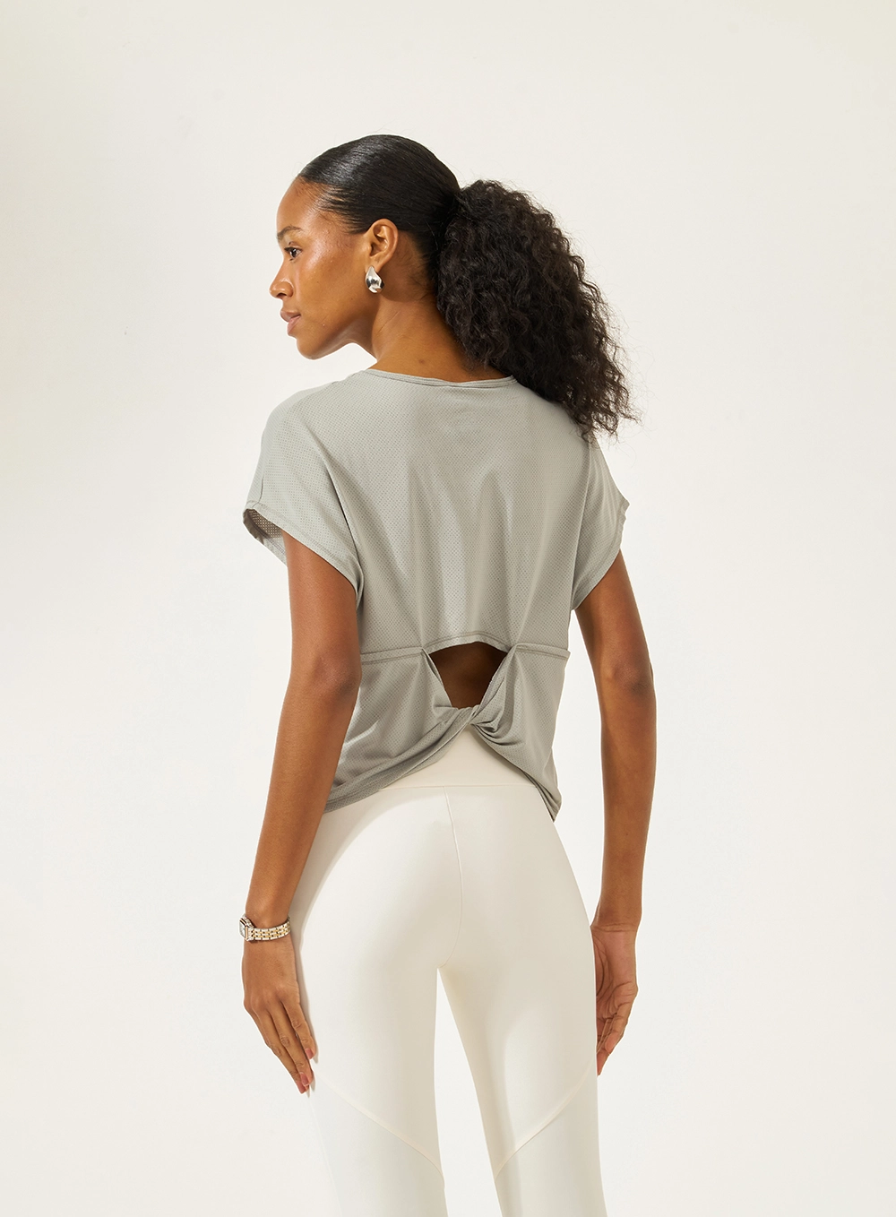 Camiseta Basic Comfort Cinza