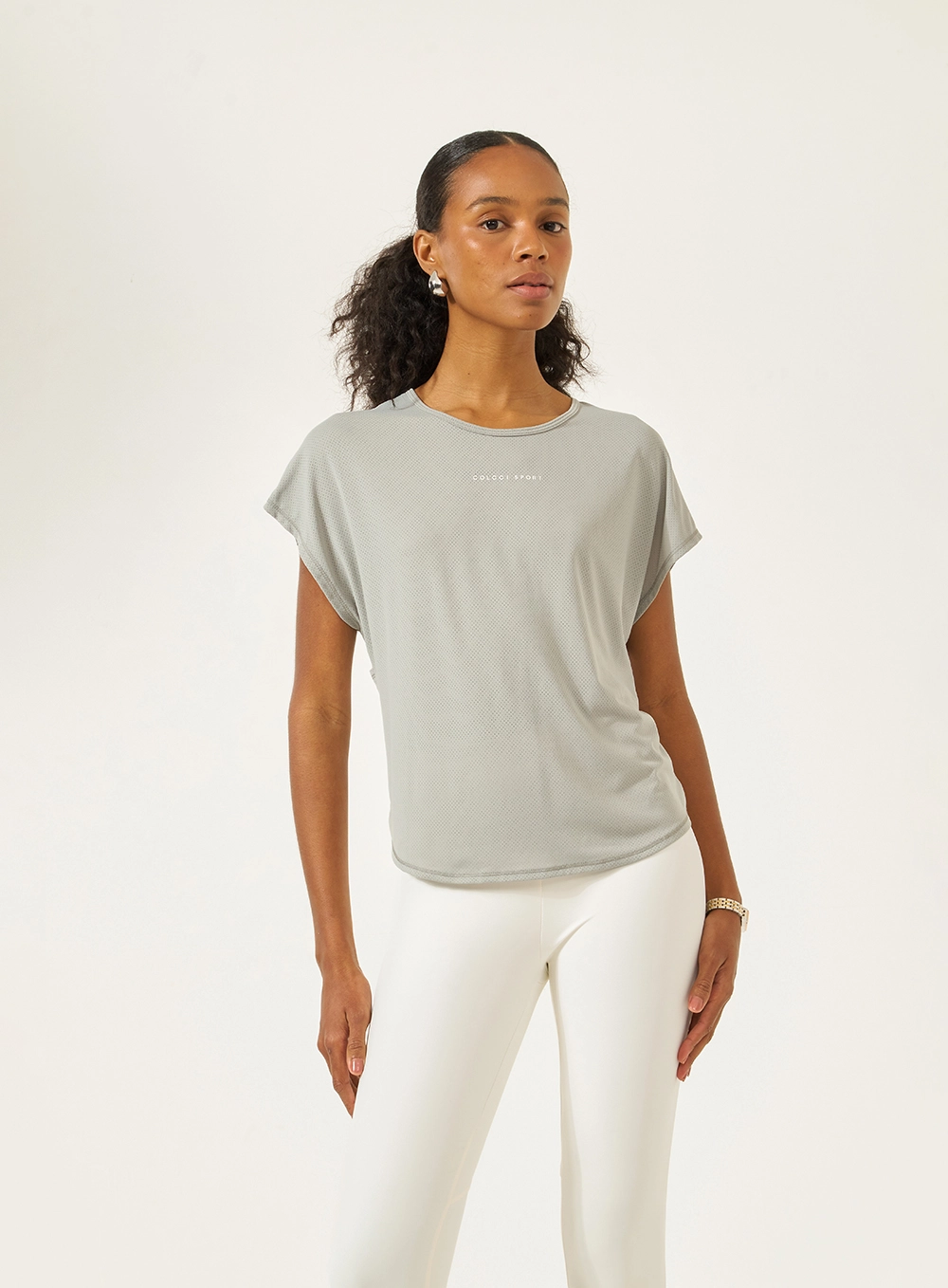 Camiseta Basic Comfort Cinza