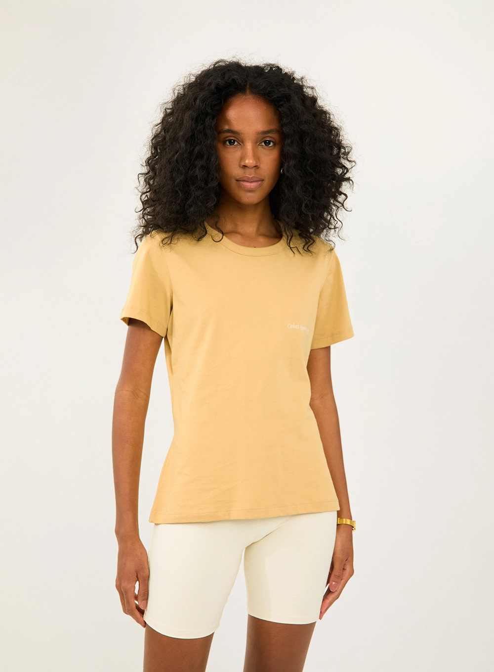 Camiseta Comfort Manga Curta Bege