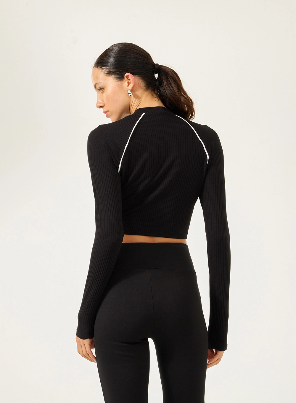 Blusa Canelada Slim Preto