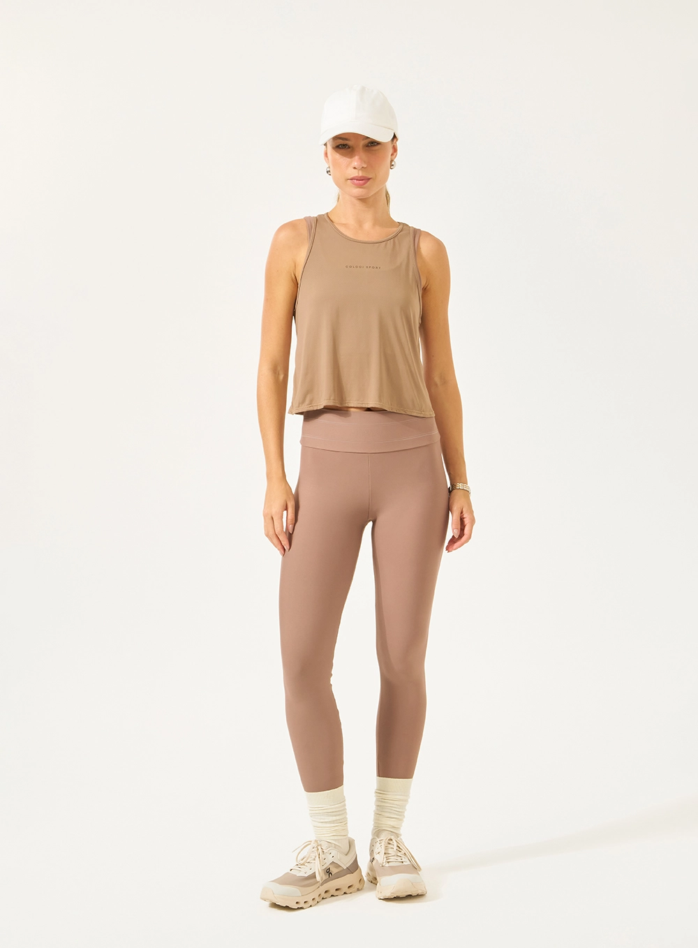 Regata Esportiva Comfort Encurtada Marrom
