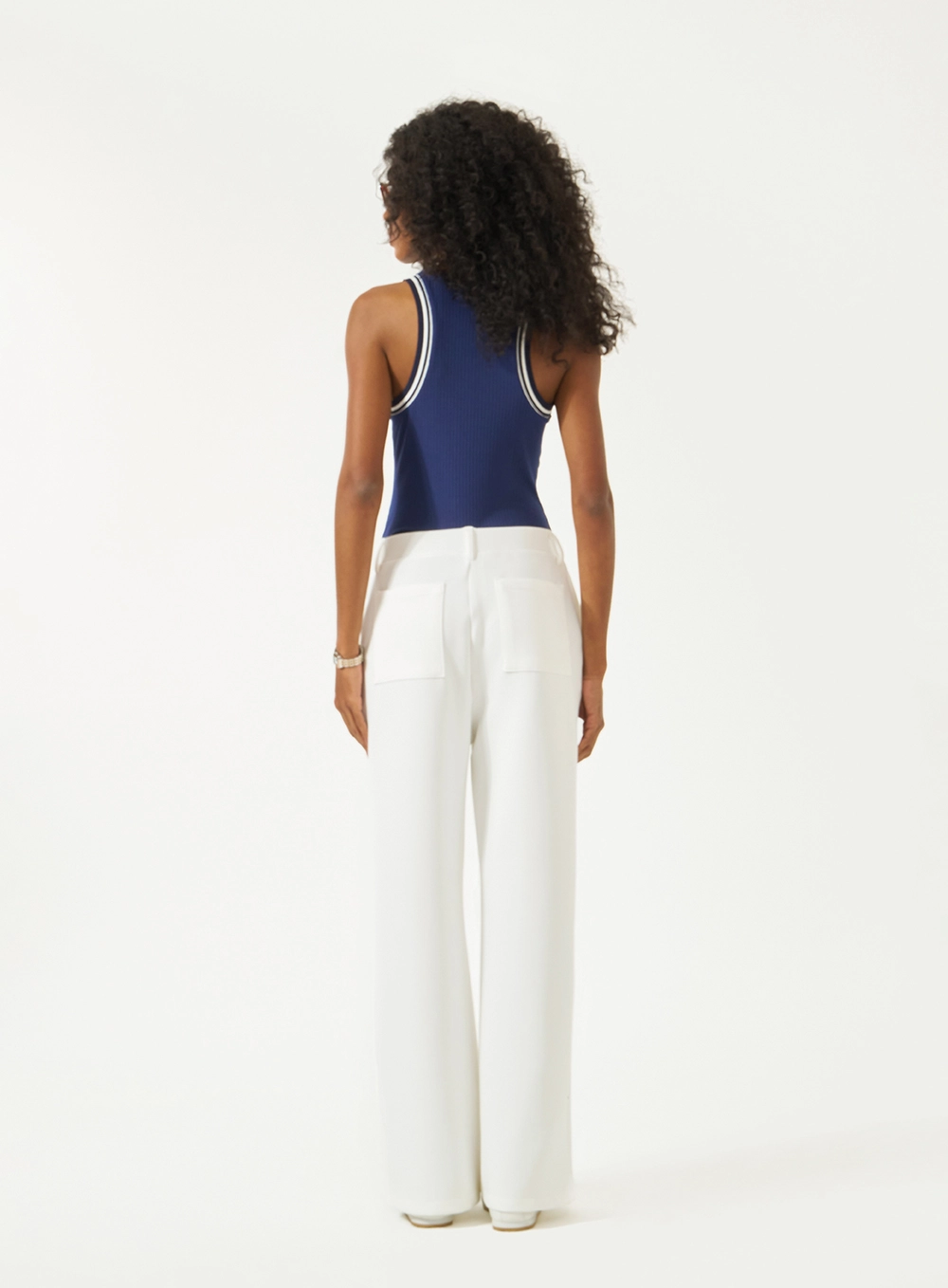 Regata Canelada Slim Com Logo Minimalista Azul