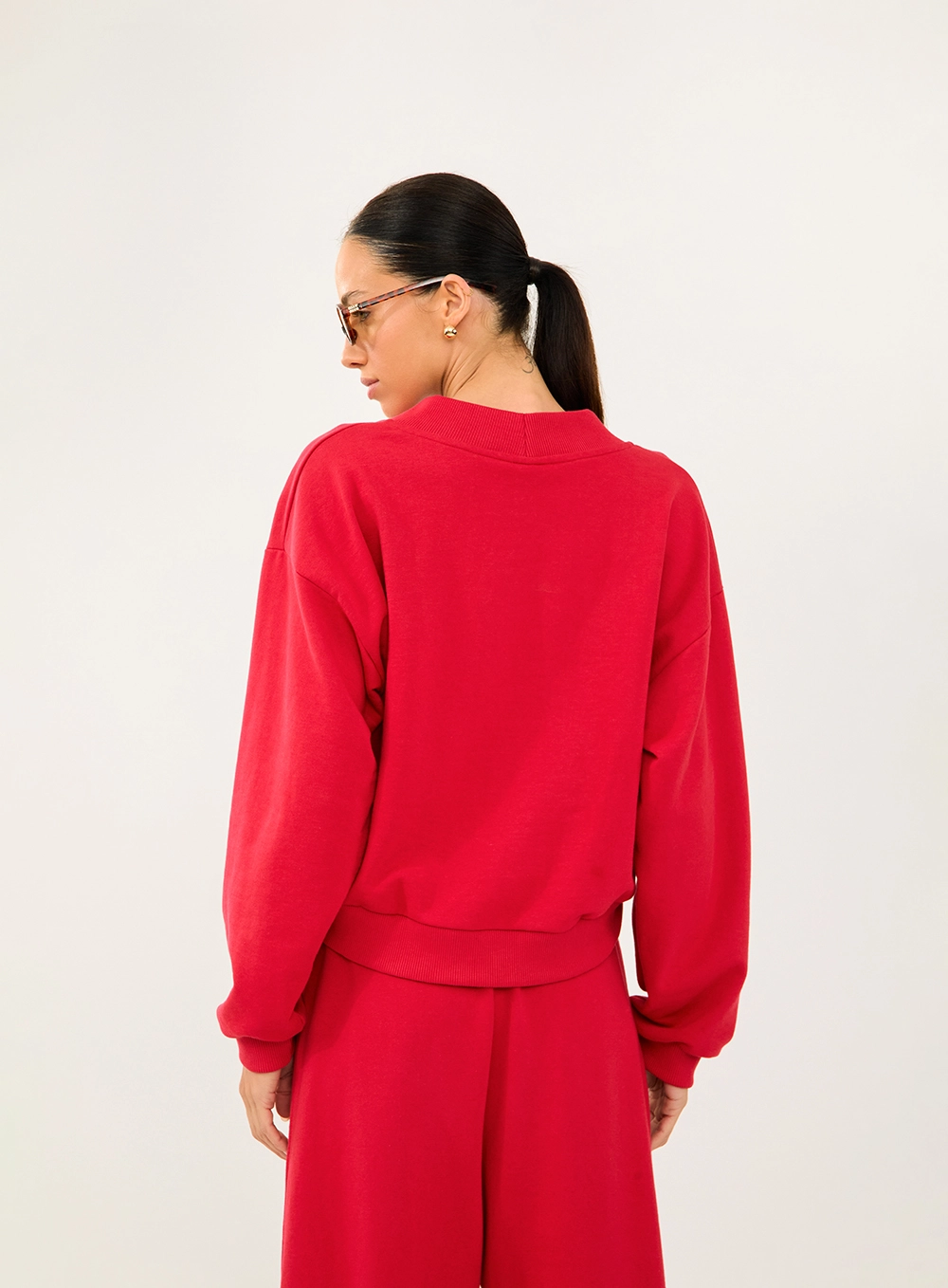 Blusão Comfort Encurtada Gola V Vermelho
