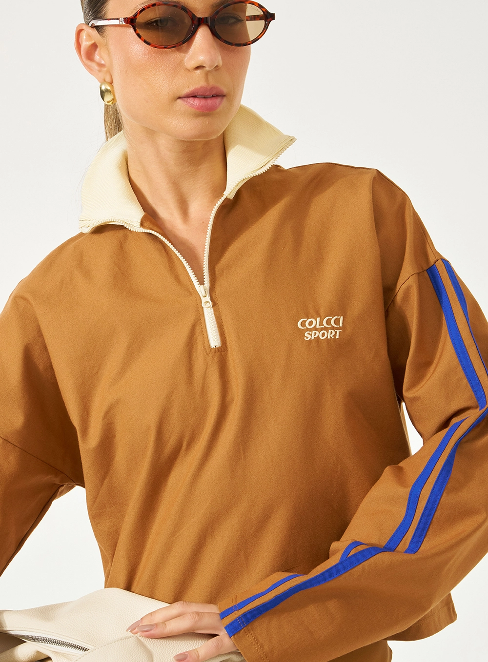 Blusão Comfort Gola Alta Com Listra Marrom