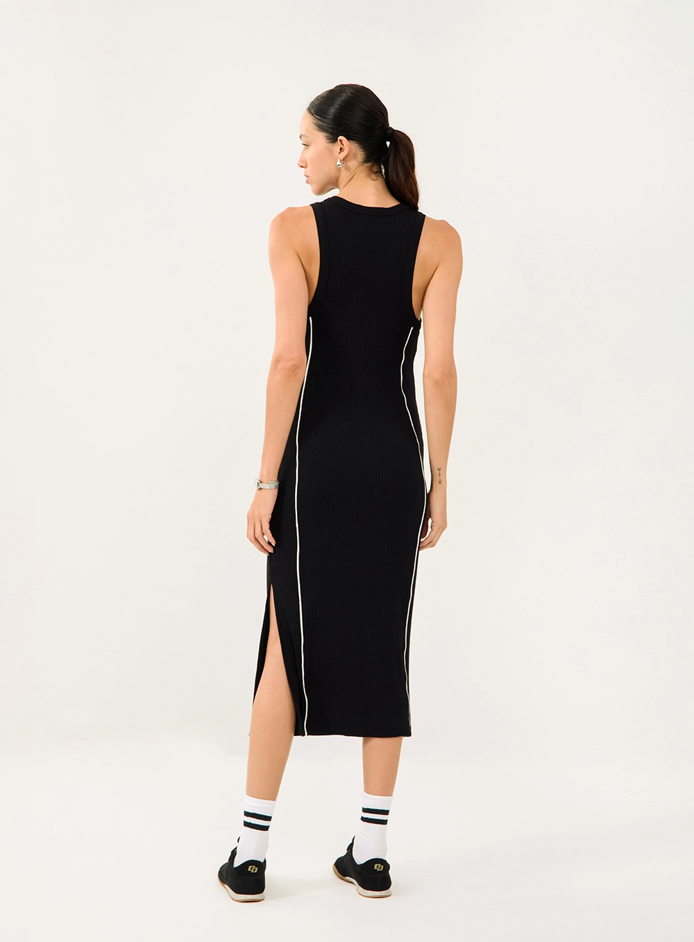 Vestido Midi Canelado Slim Preto