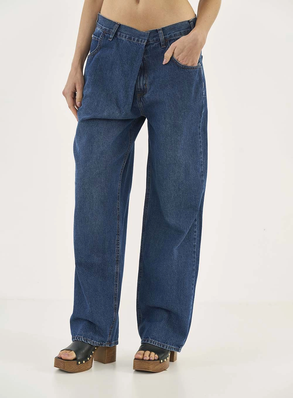 Calça Jeans Baggy Barcelona Cós Assimétrico Índigo