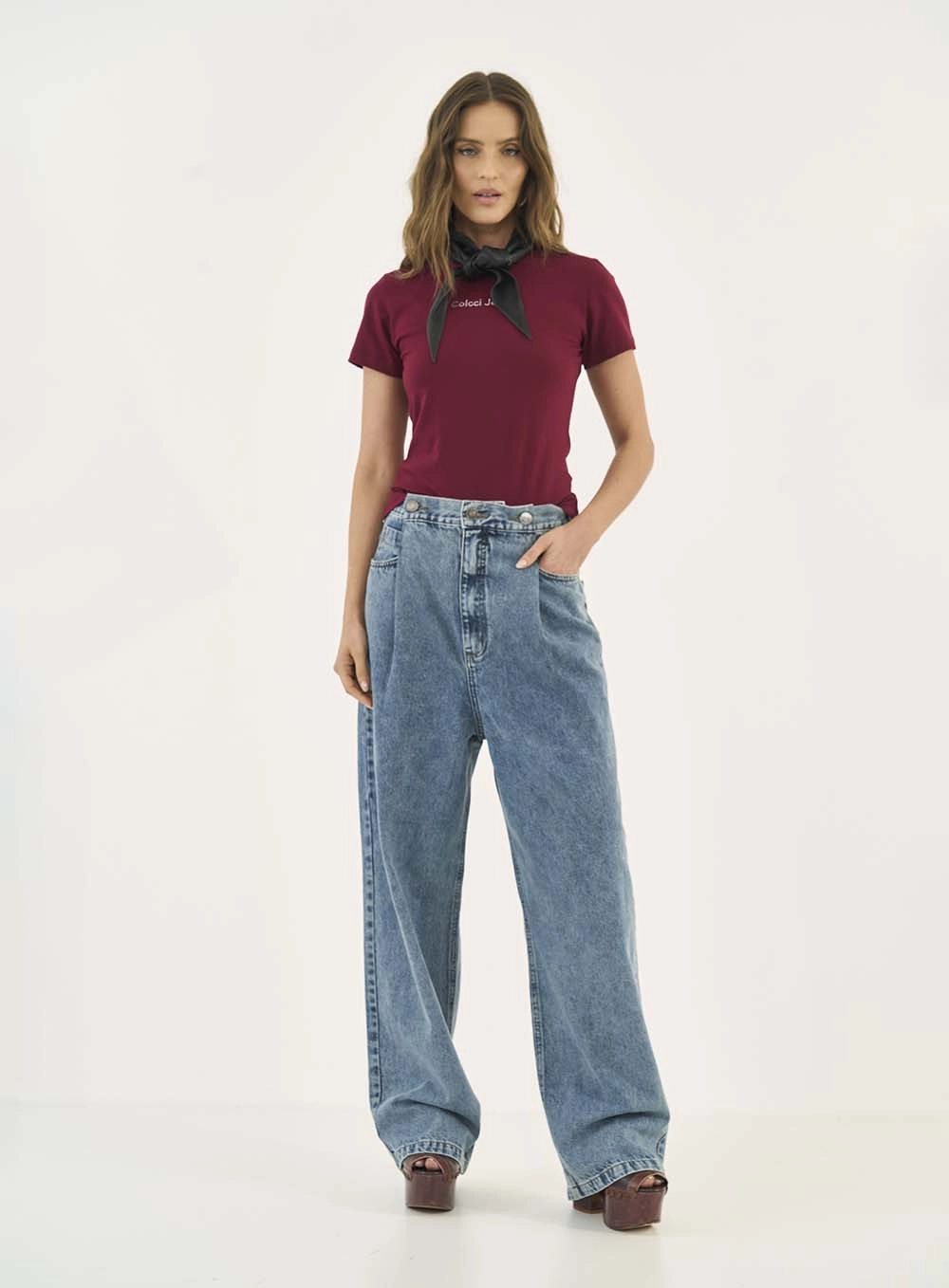 Camiseta Slim Manga Curta Bordo
