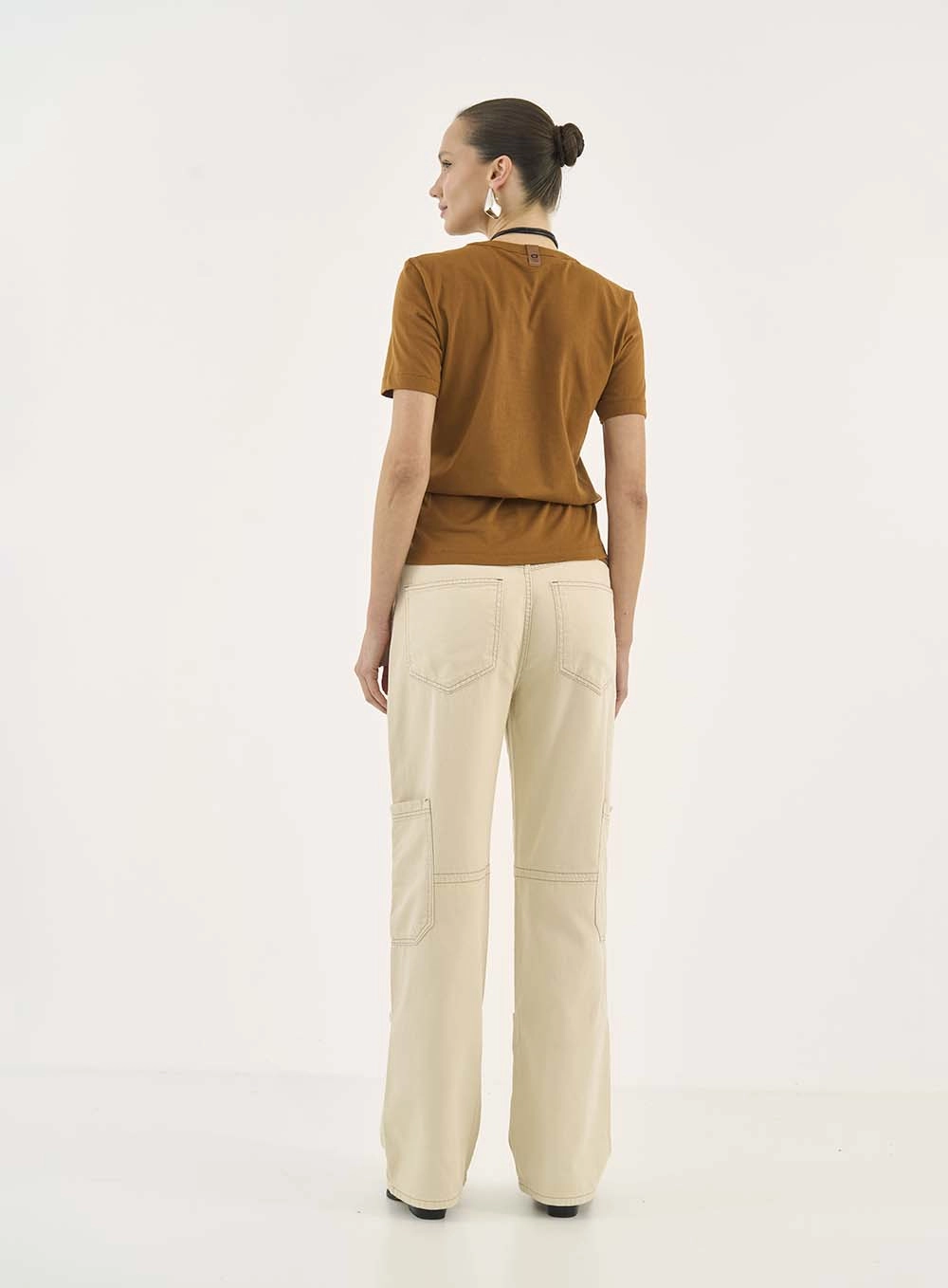 Camiseta Comfort Com Estampa Marrom