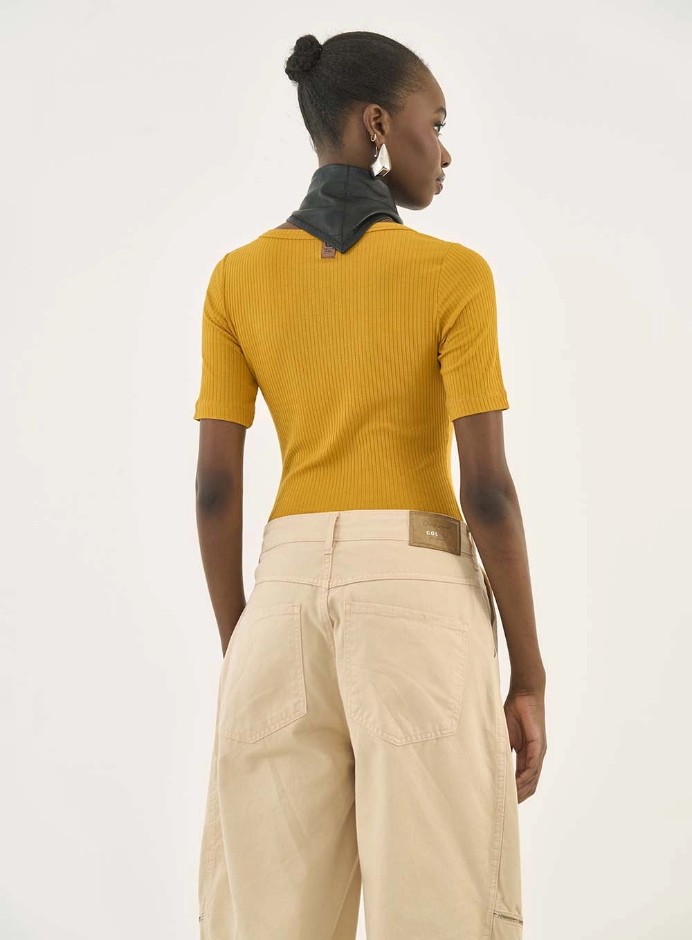Blusa Canelada Slim Amarelo