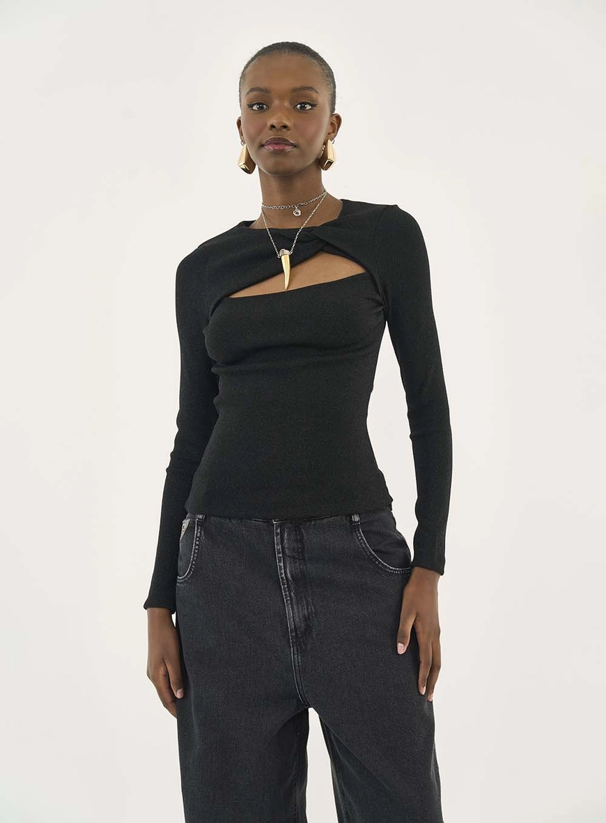 Blusa Slim Cut Out Com Torção