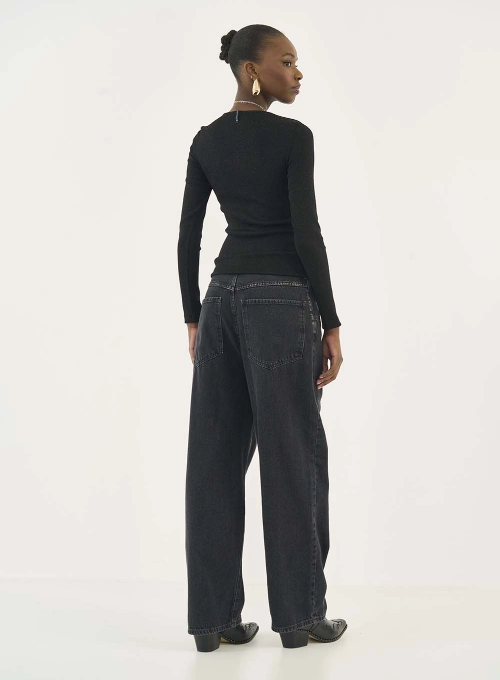 Blusa Slim Cut Out Com Torção Preto