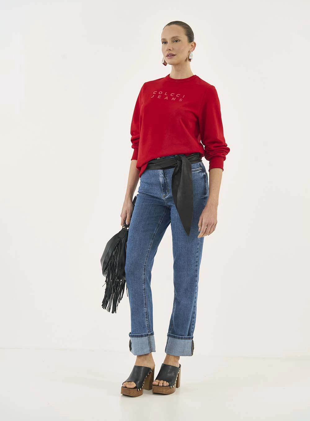 Blusão Comfort Com Aplicação Em Logo Vermelho