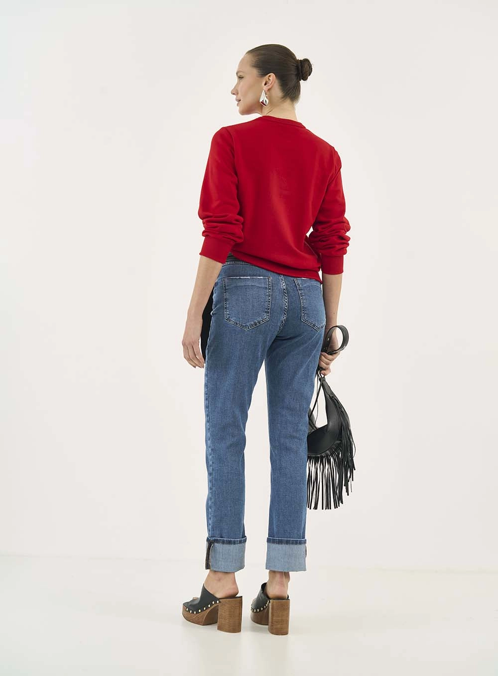Blusão Comfort Com Aplicação Em Logo Vermelho