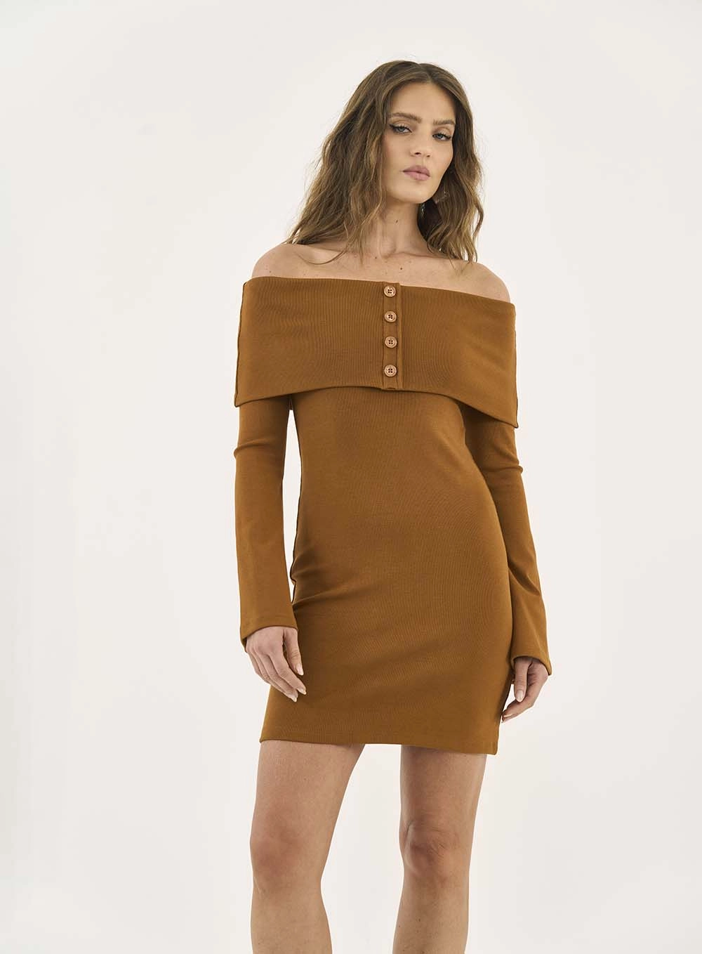 Vestido Canelado Ombro A Ombro Com Sobreposição Marrom