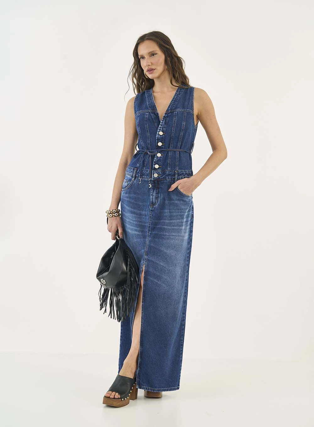 Vestido Longo Acinturado Com Fenda Índigo