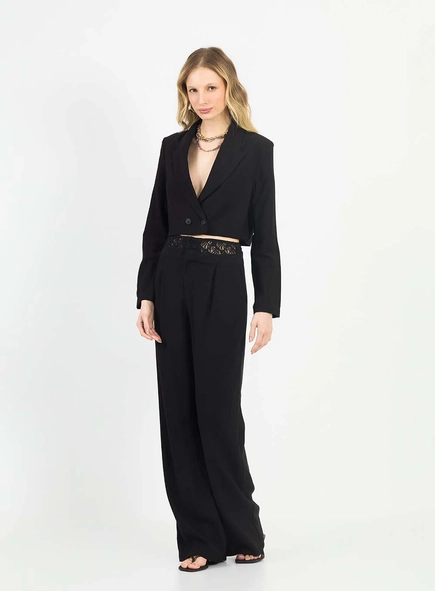 Calça Alfaiataria Feminina Wide Leg Detalhe Renda