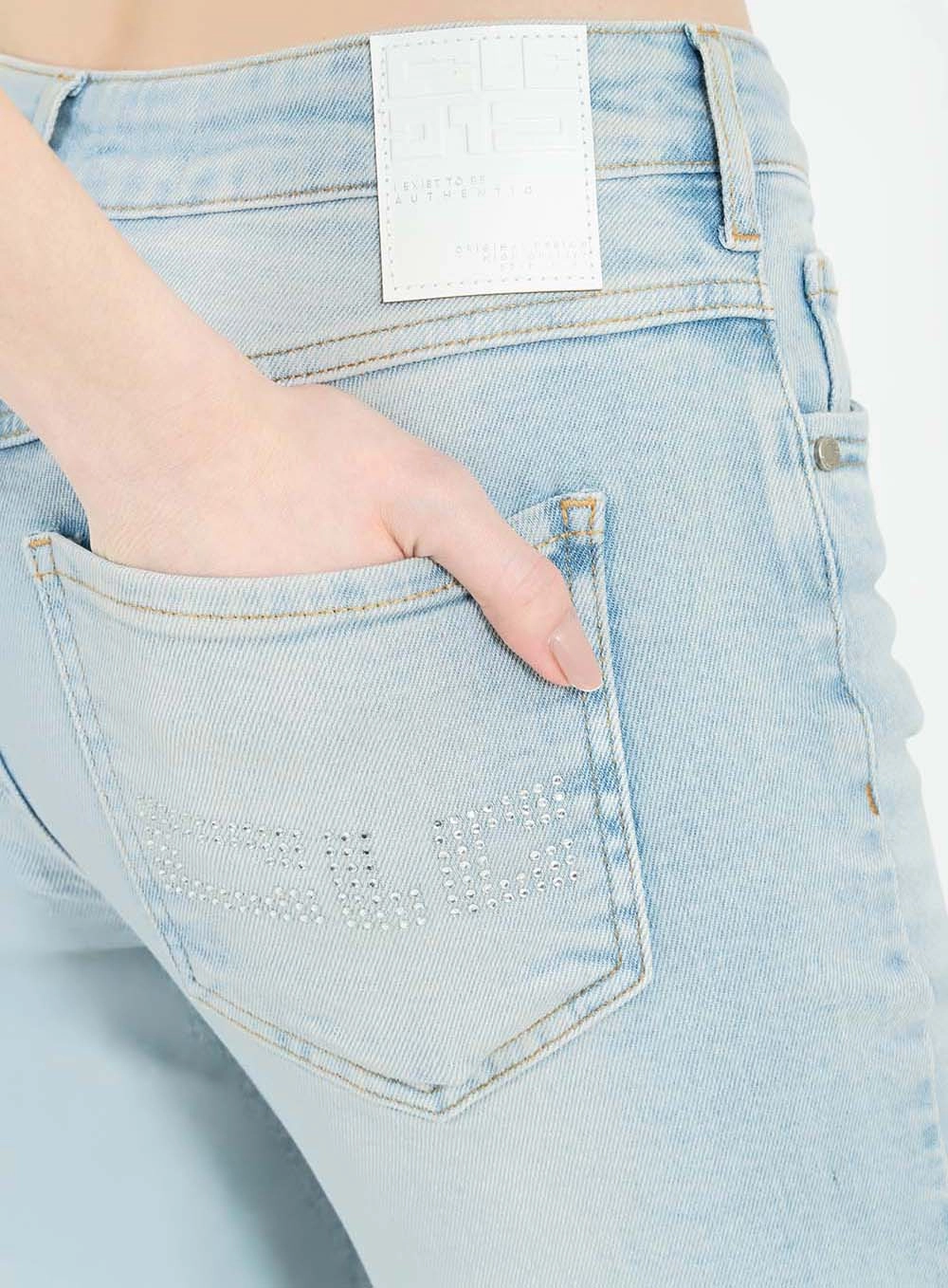 Calça Jeans Reta Stretch Com Aplicação Índigo 5