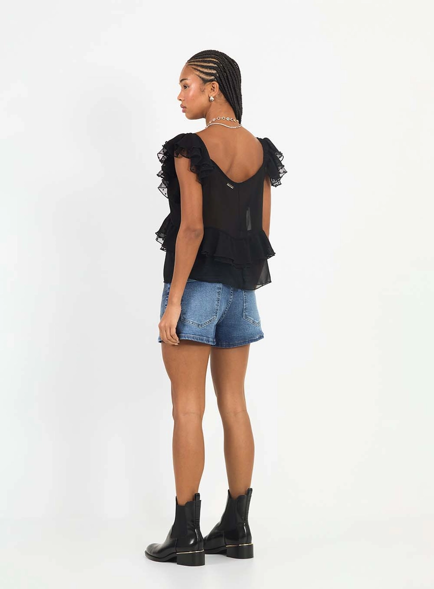 Short Jeans Slim Com Aplicação Índigo 2