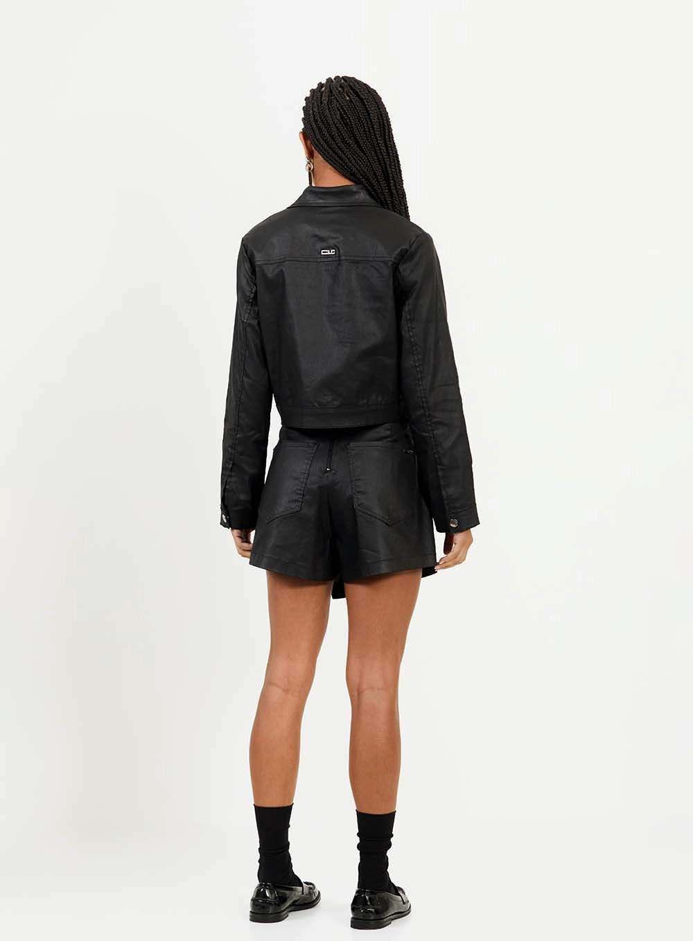 Short Saia Sarja Resinado Preto 2